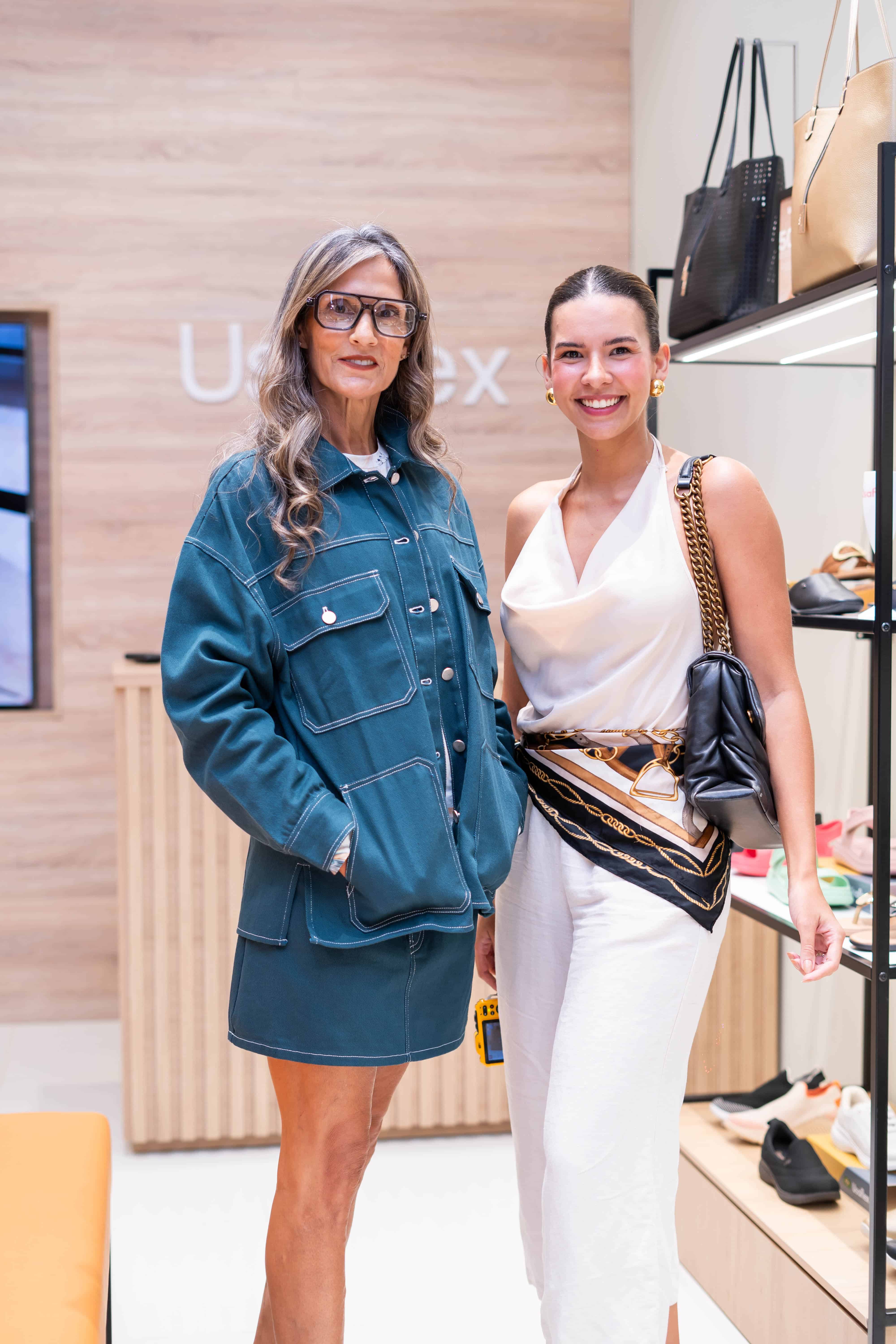 Ana Thomen y Chantal Silliman.