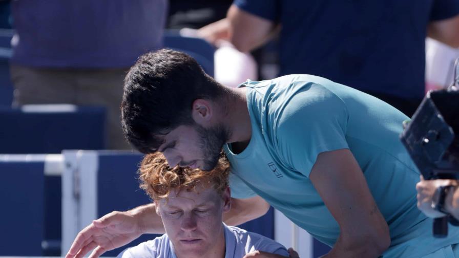 Carlos Alcaraz gana su primer Masters 1000 de Cincinnati por abandono de Sinner Carlos Alcaraz gana su primer Masters 1000 de Cincinnati por abandono de Sinner