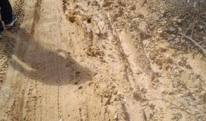 Merenguero Yovanny Polanco y líderes comunitarios reclaman construcción de carretera en Nagua