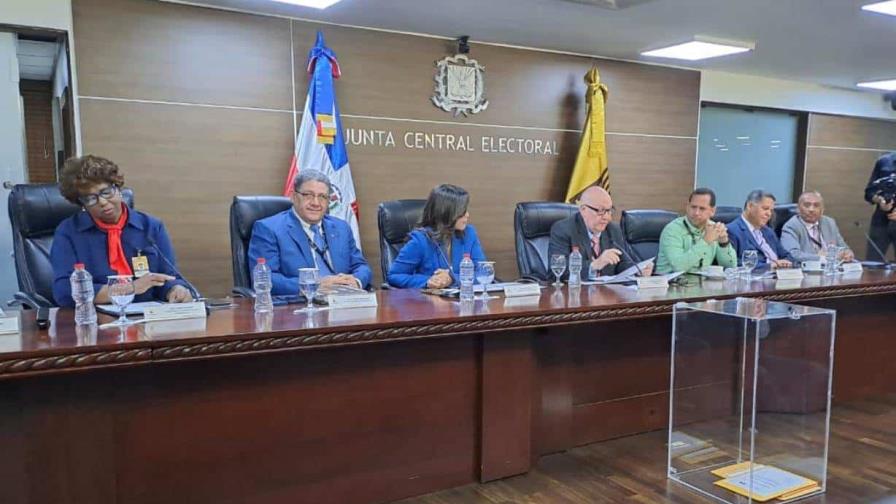 Única oferta para renovación de cédulas supera presupuesto de la JCE por más de RD$1,200 millones Única oferta para renovación de cédulas supera presupuesto de la JCE por más de RD$1,200 millones