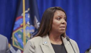 Fiscal de Nueva York dice que el ICE viola la ley al retener a los inmigrantes en su sede