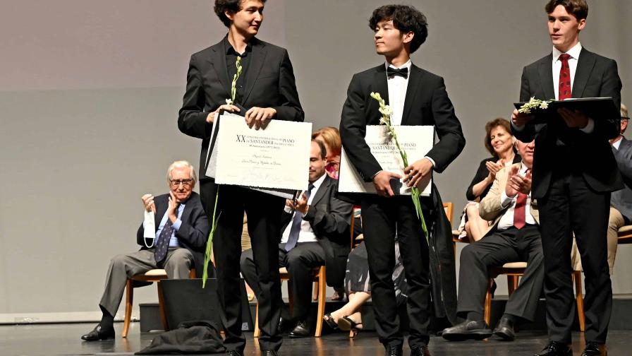 Fundación Sinfonía y la OSN presentan Gala de ganadores del concurso de Piano Santander