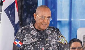 Abinader promete hablar en los próximos días del cambio del director de la Policía