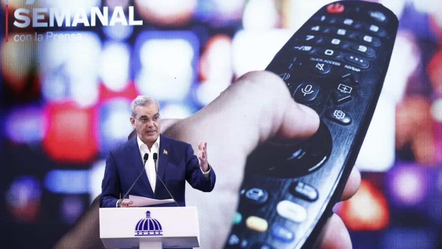 Abinader presenta la transformación de RTVD, canal 4