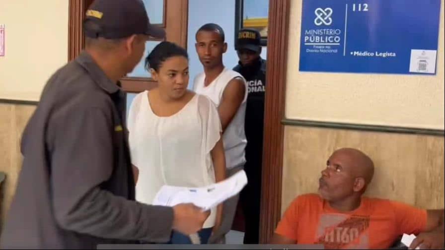 Madre de niña muerta en Los Guandules dice hablaba con ella solo por videollamada, según expediente