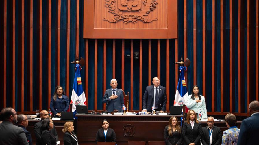 El Senado reintroduce proyecto de reforma al Código de Trabajo El Senado reintroduce proyecto de reforma al Código de Trabajo