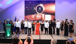 Adompretur juramenta su nueva directiva