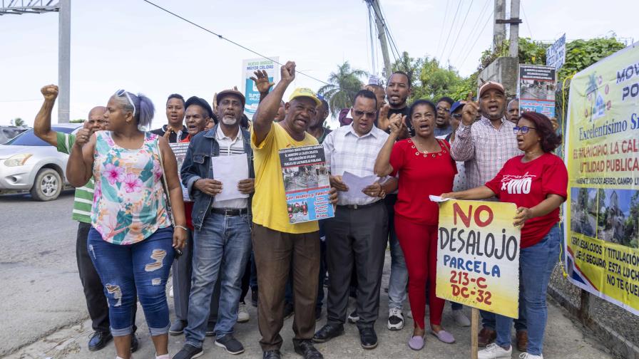 Organizaciones de La Caleta exigen al presidente Abinader cumplir promesa sobre ocupación de tierra