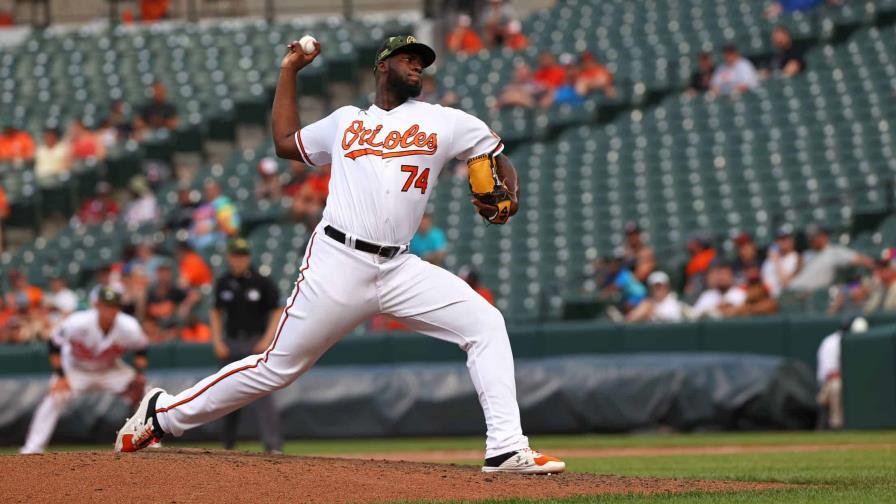Félix Bautista será baja por al menos un año tras operarse el hombro derecho Félix Bautista será baja por al menos un año tras operarse el hombro derecho