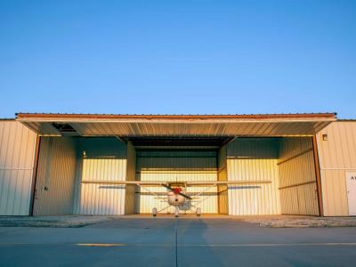 Hangares para aeronaves: riesgo ante huracanes