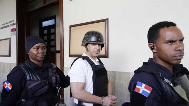 Aplazan audiencia del juicio de fondo en estafa inmobiliaria - Diario Libre