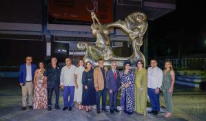 La Silla Adulta, escultura de Iván Tovar, regresa a República Dominicana