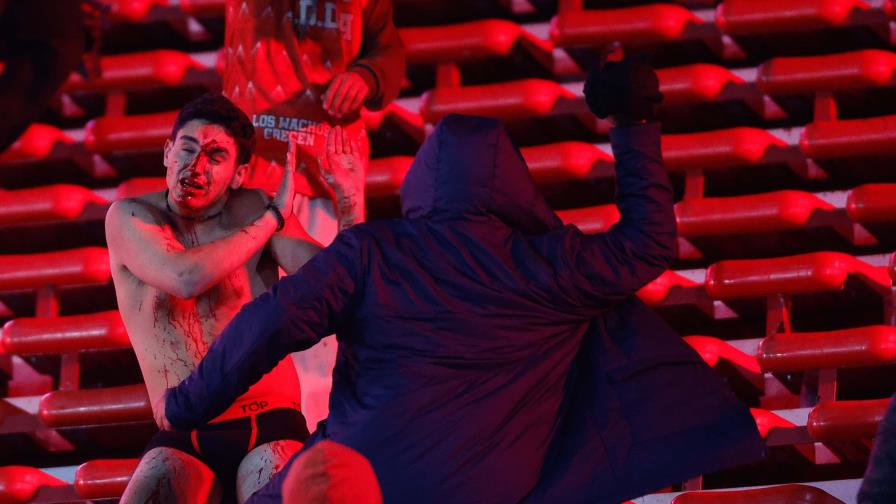 La violencia en Argentina golpea de nuevo al fútbol en Sudamérica La violencia en Argentina golpea de nuevo al fútbol en Sudamérica