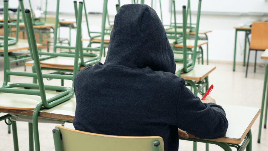 Adolescentes en clase: un desafío con recompensas a largo plazo Adolescentes en clase: un desafío con recompensas a largo plazo