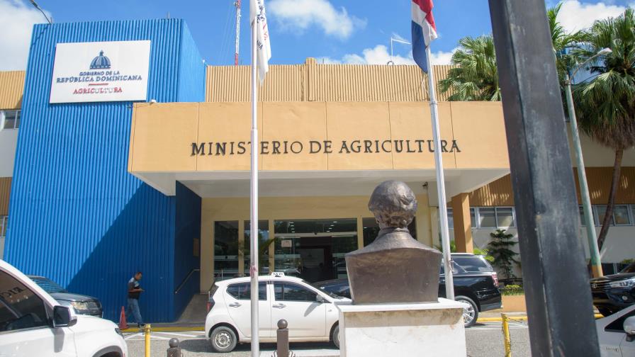 Ministerio de Agricultura confirma investigación interna, pero niega detenciones Ministerio de Agricultura confirma investigación interna, pero niega detenciones