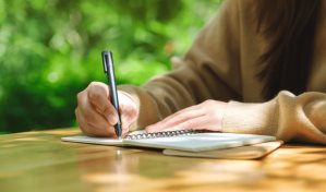 ¿Tienes un libro adentro? Siete señales de que es hora de escribir tu historia