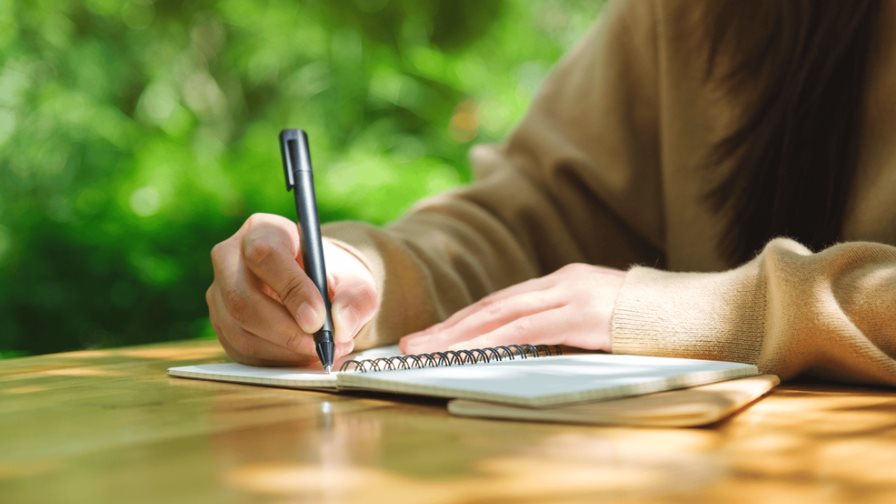 ¿Tienes un libro adentro? Siete señales de que es hora de escribir tu historia