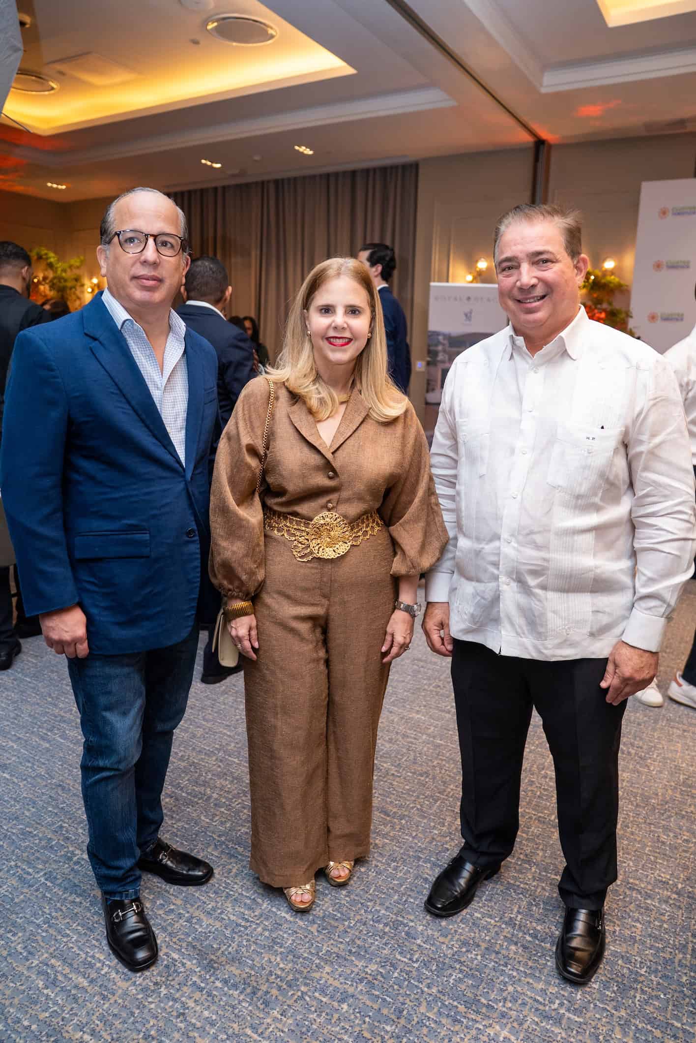 He´ctor Porcella, Rachel Porcella de Puig y Jose´ Ramo´n Puig.