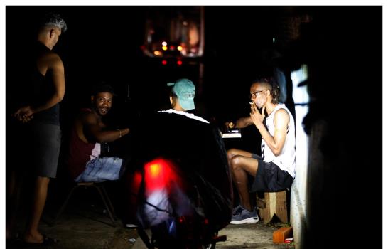 Apagones de hasta 20 horas, promesas, averías y hastío: 12 meses de crisis energética total en Cuba