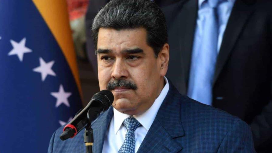 Maduro convoca a las bases del chavismo a declararse en debate ante amenazas de EE.UU. Maduro convoca a las bases del chavismo a declararse en debate ante amenazas de EE.UU.
