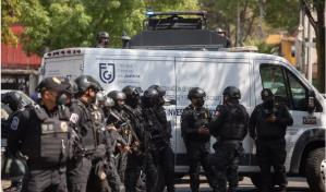 Mueren 12 presuntos criminales en balacera con policías en México