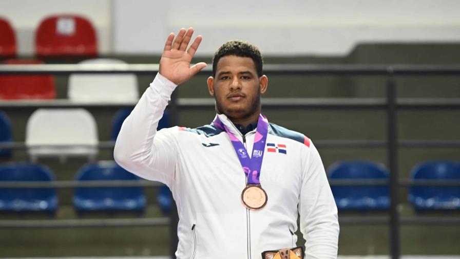 Víctor Pérez Genere conquista bronce en lucha libre en Panamericanos Juveniles de Asunción Víctor Pérez Genere conquista bronce en lucha libre en Panamericanos Juveniles de Asunción