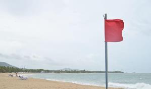 Defensa Civil coloca bandera roja en todas las playas de Puerto Plata por oleaje anormal