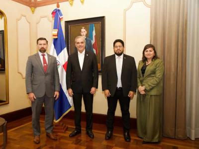 Delegación de alto nivel de EE.UU. inician visita oficial en RD