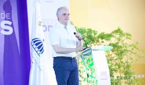 Ministro de Educación dice el país está preparado para recibir a estudiantes y docentes