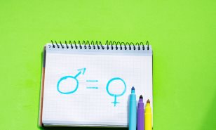 Crianza en la era digital: proteger a nuestros hijos sin aislarlos