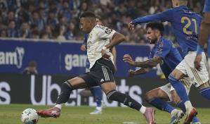 Con doblete de Mbappé, el Real Madrid supera fácil al modesto Real Oviedo