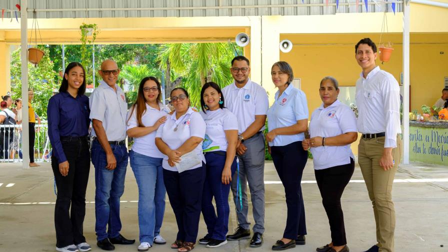 Grupo Ramos entrega útiles escolares a más de mil estudiantes