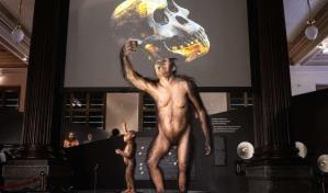 Lucy, célebre antepasado humano, se exhibe por primera vez en Europa