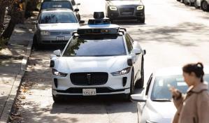 Taxistas amenazan con paralizar Nueva York si entran en funcionamiento taxis sin chófer