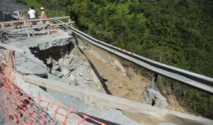 Avanzan trabajos en la carretera Casabito–Constanza en medio de la incertidumbre de comunitarios