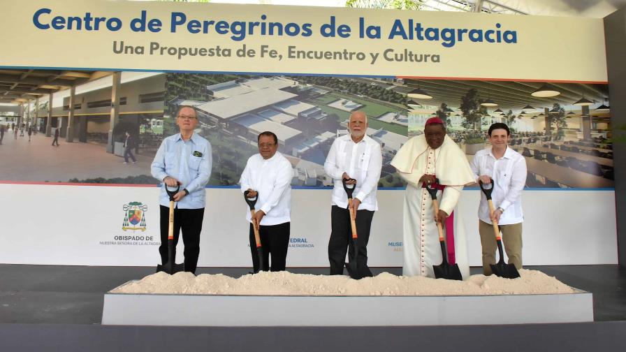 Inician la construcción del Centro de Peregrinos de la Altagracia Inician la construcción del Centro de Peregrinos de la Altagracia