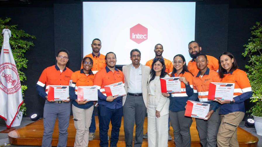 Intec y a Universidad de Chile gradúan profesionales en diplomado en Minería y Metalurgia Intec y a Universidad de Chile gradúan profesionales en diplomado en Minería y Metalurgia