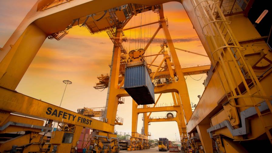 El 76.8 % de las exportaciones nacionales son materias primas El 76.8 % de las exportaciones nacionales son materias primas