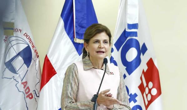 Peña sobre aumento a enfermeras: "Hay que ver lo que es posible dentro del presupuesto del 2026