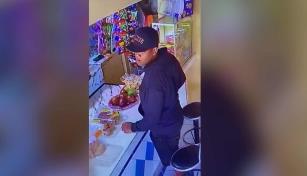 Investigan identidad de hombre que mató a testigo en las afueras del tribunal en SFM