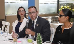 Cónsul de EE. UU. en RD advierte que periodistas no pueden cubrir eventos con visa de paseo