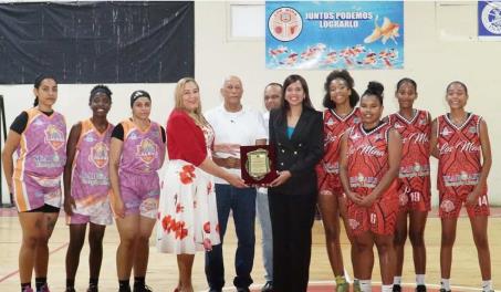 Calero le quita invicto a Los Mina en el final de la vuelta regular del  superior femenino PSD