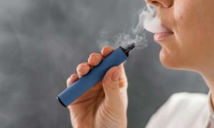 Singapur castigará con 15 latigazos y hasta 20 años de cárcel a proveedores de vapeadores