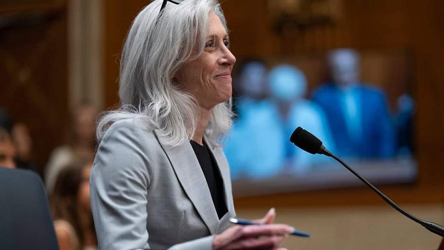 La directora de los CDC de EE. UU. rechaza su despido y dice que solo Trump puede echarla