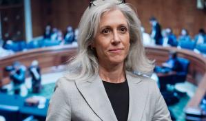 EE.UU. cesa a la directora de la agencia de Control de Enfermedades y dimiten altos cargos