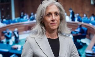 EE.UU. cesa a la directora de la agencia de Control de Enfermedades y dimiten altos cargos