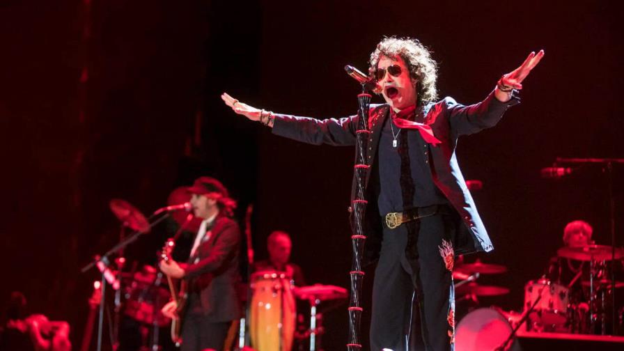 Enrique Bunbury y Andrés Castro entrarán al Salón de la Fama de la música latina Enrique Bunbury y Andrés Castro entrarán al Salón de la Fama de la música latina