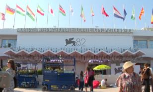 El festival de cine de Venecia despliega su alfombra roja en una edición repleta de estrellas