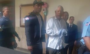 Levantan rebeldía a Rafael Guerrero, pero le imponen grillete e impedimento de salida del país