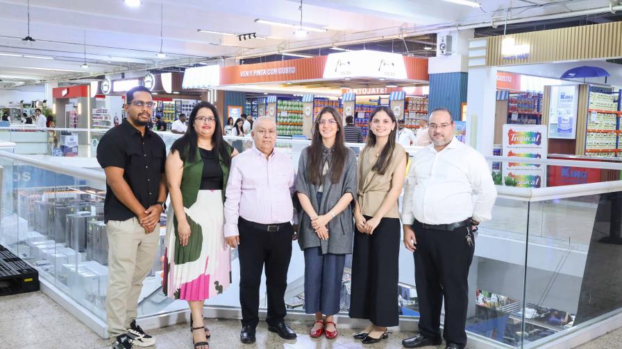 Plaza Lama inaugura su "Color Shop" en la Avenida Juan Pablo Duarte